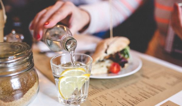 Zakenlunches zakelijk aftrekbaar